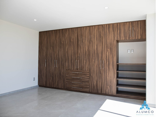 Venta De Residencia En San Andrés Cholula