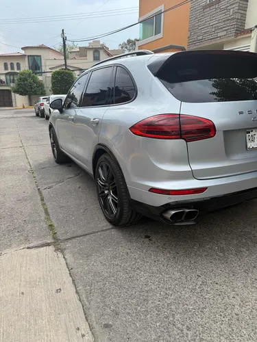 Porsche Cayenne 4.8 Turbo Tiptronic At