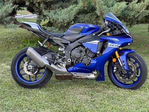 Yamaha R1