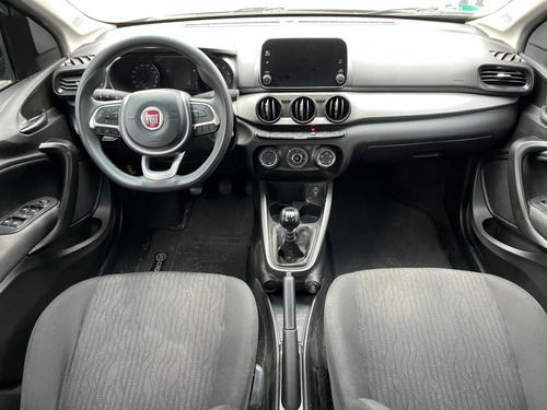 Fiat Cronos 1.3 Drive Flex 4p