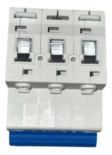 Disyuntor De Protección Contra Fugas A Tierra 3p 32a 400v