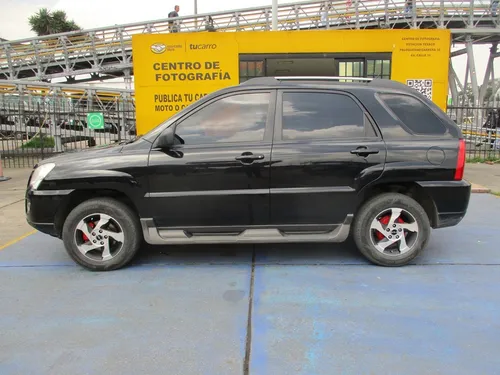 Kia New Sportage Lx 4x2 2000cc Mt Aa