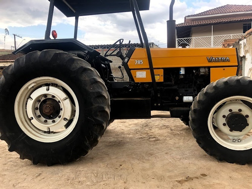 Imagem 4 de 9 de Valtra 785