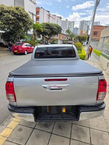 Toyota Hilux 2.4