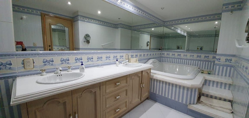 Imagen 18 de 30 de Lujoso Departamento En Venta En La Mejor Zona De La Ciudad D