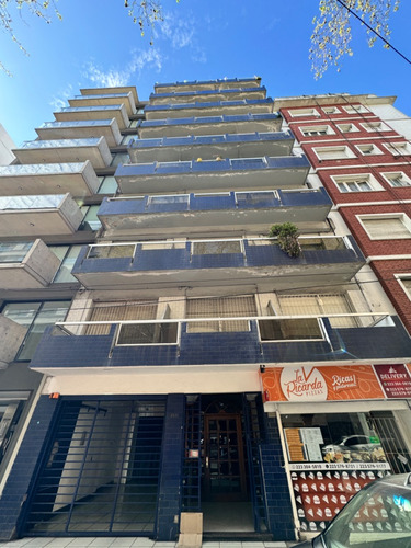 1 Ambiente Y 1/2 A La Calle C/ Balcón Saliente Plaza Mitre