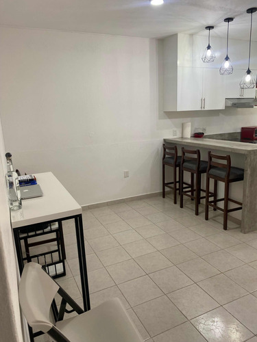 Condominio De 2 Recamaras Y 2 Baños