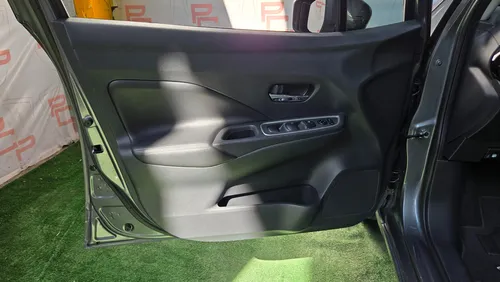 Nissan Versa Platinium 2020