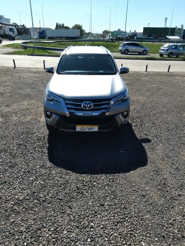 Imagen 7 de 13 de Toyota Sw4 2016 2.8 Srx 177cv 4x4 7as