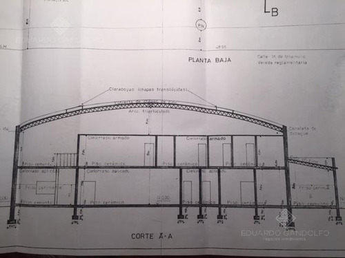 Importante Depósito Industrial