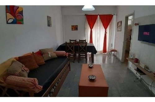 En Venta Departamento De Dos Ambientes A La Calle Con Balcon, Guemes Mar Del Plata