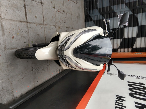 Honda Pcx Dlx Novinha
