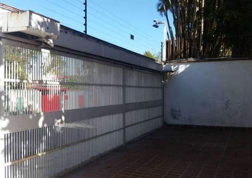 Imagen 2 de 26 de Se Vende Casa 550m2 5h/7b/6p Urb. Miranda