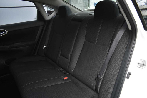 Imagen 11 de 13 de Nissan Sentra 1.8 Sense Cvt 2016