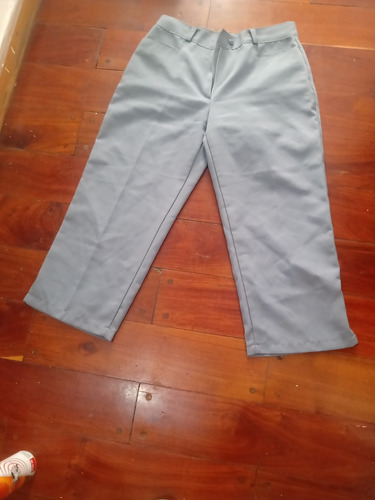 Pantalón Capri Gris Talle M Tela 