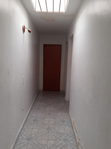 Imagen 8 de 14 de Hermosa Casa En Parque Valencia