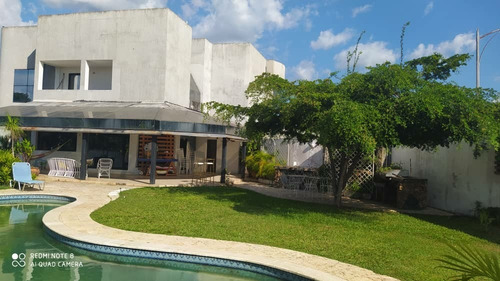 Imagen 1 de 14 de Casa De Lujo En Villa Antillana 1970 M2