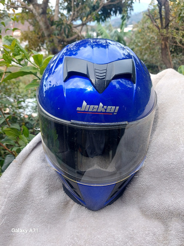 Un Casco De Moto