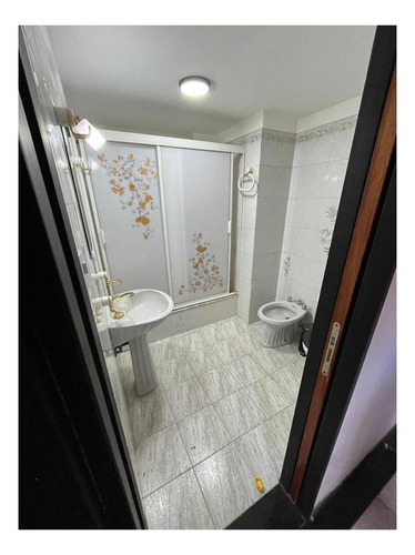 Imagen 5 de 29 de Casa En Venta - 6 Dormitorios 5 Baños - 300mts2 - Tablada
