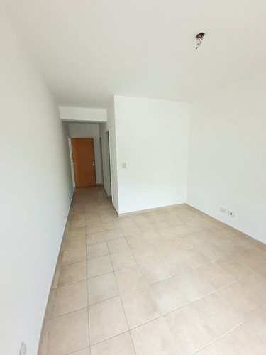 Imagen 8 de 13 de Departamento 3 Ambientes En Excelente Ubicación