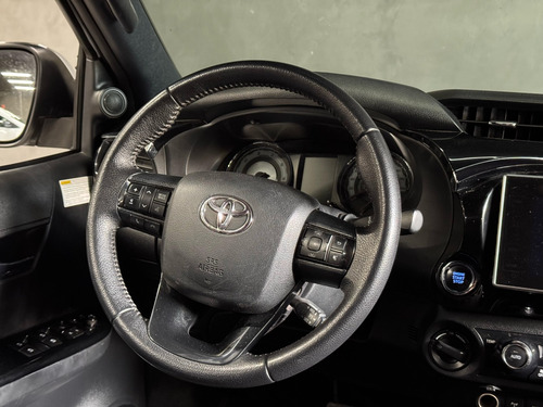 Toyota Hilux 2.8 SRX 4X4 CD 16V DIESEL 4P AUTOMÁTICO