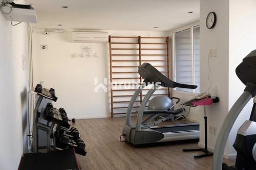 Apartamento A La Venta 3 Dormitorios Y 2 Cocheras - Punta Del Este