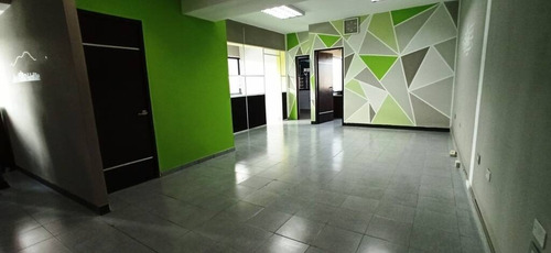 Imagen 7 de 9 de Mh Oficina San Jose De Tarbes 86 Mts2
