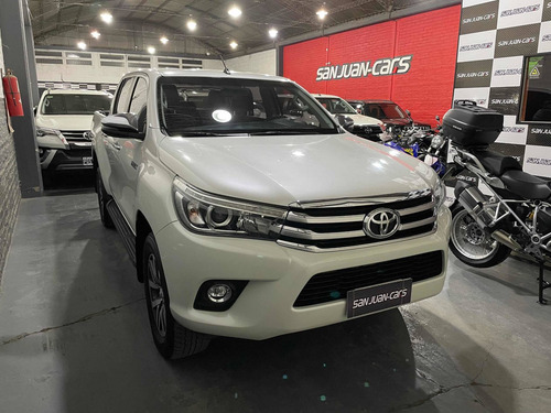 Imagen 2 de 8 de Toyota Hilux 2018 2.8 Cd Srx 177cv 4x4 At