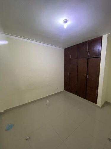 Imagen 5 de 12 de Apartamento Crow-lll En Alquiler