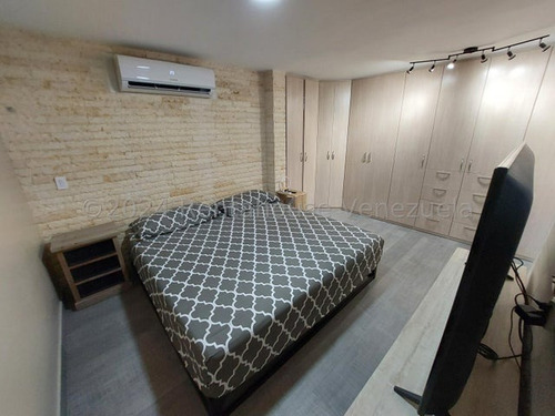 Penthouse ( 2 Niveles/ Amoblado/ Equipado) Venta Buenaventura Suites ( Guarenas) Mls - 24-14332