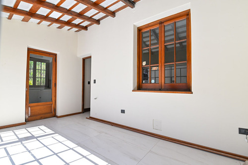Casonaantigua De Estilo Refaccionada A Nuevo