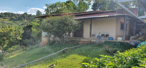 Imagem 22 de 30 de Chácara 5053m2, Casa Sede Com 135m2, 1 Suíte Com Closet, Varanda, 1 Casa De Madeira Com 70m2, 3 Dormitórios, Piscina, Churrasqueira, Lago, Campo Grama - Ch00158 - 70130094