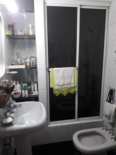 Imagen 7 de 10 de Casa 4 Ambientes Con Garaje Ideal 2 Familias En Lanús Este