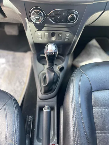 Renault Logan 1.6 Privilege / Intens