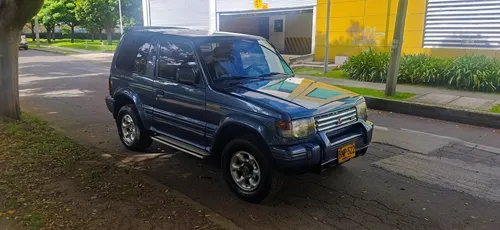 Mitsubishi Montero 3.0 V13