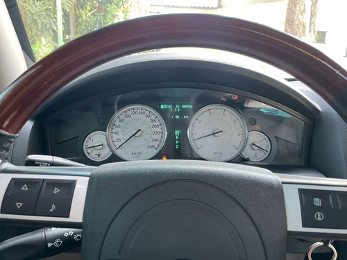 Imagem 8 de 15 de Chrysler 300c 5.7 Blindado