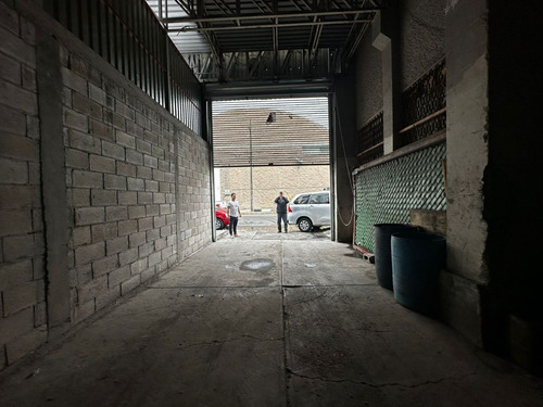 Bodega Y Oficinas En Renta / Área Federal Central De Abastos, Iztapalapa-cdmx