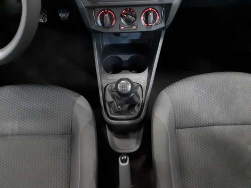 Imagen 13 de 15 de Volkswagen Gol Trendline 1.6 Mt 2020