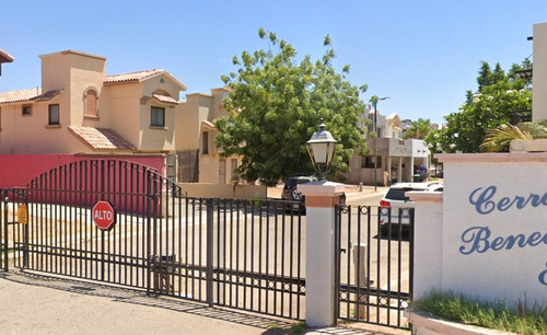 Casa Con Excelente Ubicación En Benedicto, Puerta Real, Residencial Hermosillo Sonora. Arf