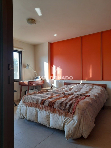 Imagen 6 de 7 de Venta Casa San Isidro