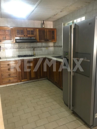 Imagen 4 de 6 de Vende Casa Manoa San Felix