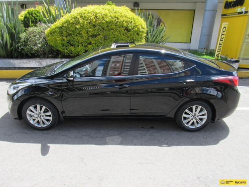 Imagen 4 de 25 de Hyundai Elantra Gls 2015 1.8 Mecanica