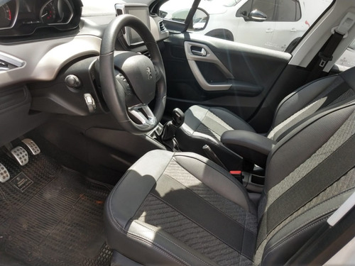 Peugeot 208 Feline Manual Usado 2018