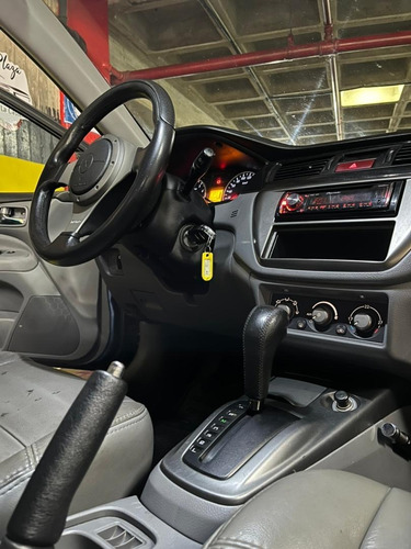 Imagen 6 de 6 de Mitsubishi Lancer Touring 2014