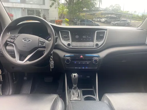 Hyundai Tucson 2.0 Advance 4X2 At