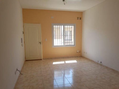 Imagen 4 de 12 de Departamento En Venta En Muñiz