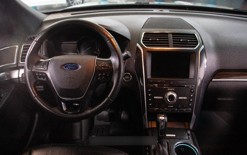 Imagen 4 de 7 de Ford Explorer 2016 Limited 4x4
