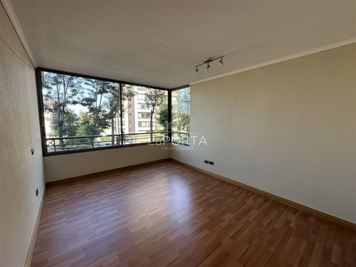 Amplio / Condominio Cerrado / Alto Las Condes