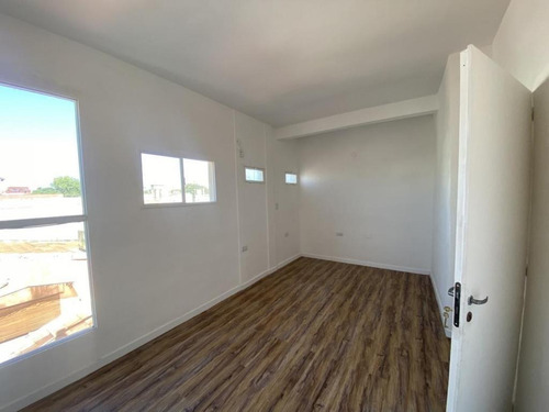 Imagen 18 de 19 de Venta, Villa Maipú, Ph Al Fondo Para Dos Familias, En 3 Plantas, Patio Y Terraza