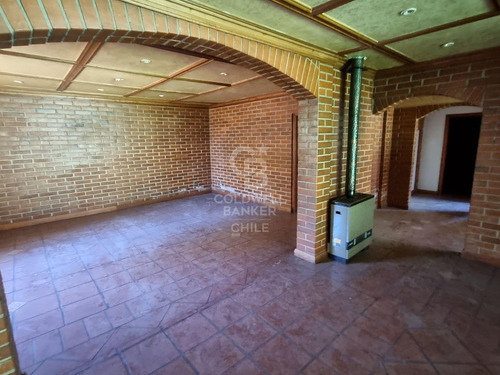 Casa Con Gran Terreno En Cantagallo